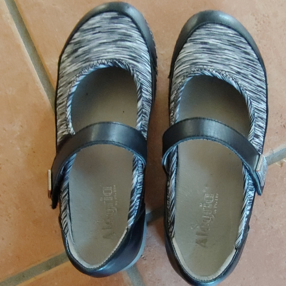 Alegria Mary-Janes